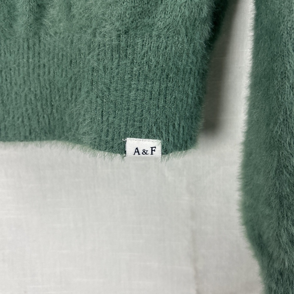 Abercrombie Kids Furry Soft Long Sleeve Green Sweater Girls 13/14 - Picture 3 of 8